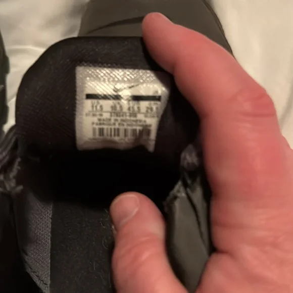 Mens Nike Air Shox Dark Grey Suede Size 11.5 - Picture 6 of 6